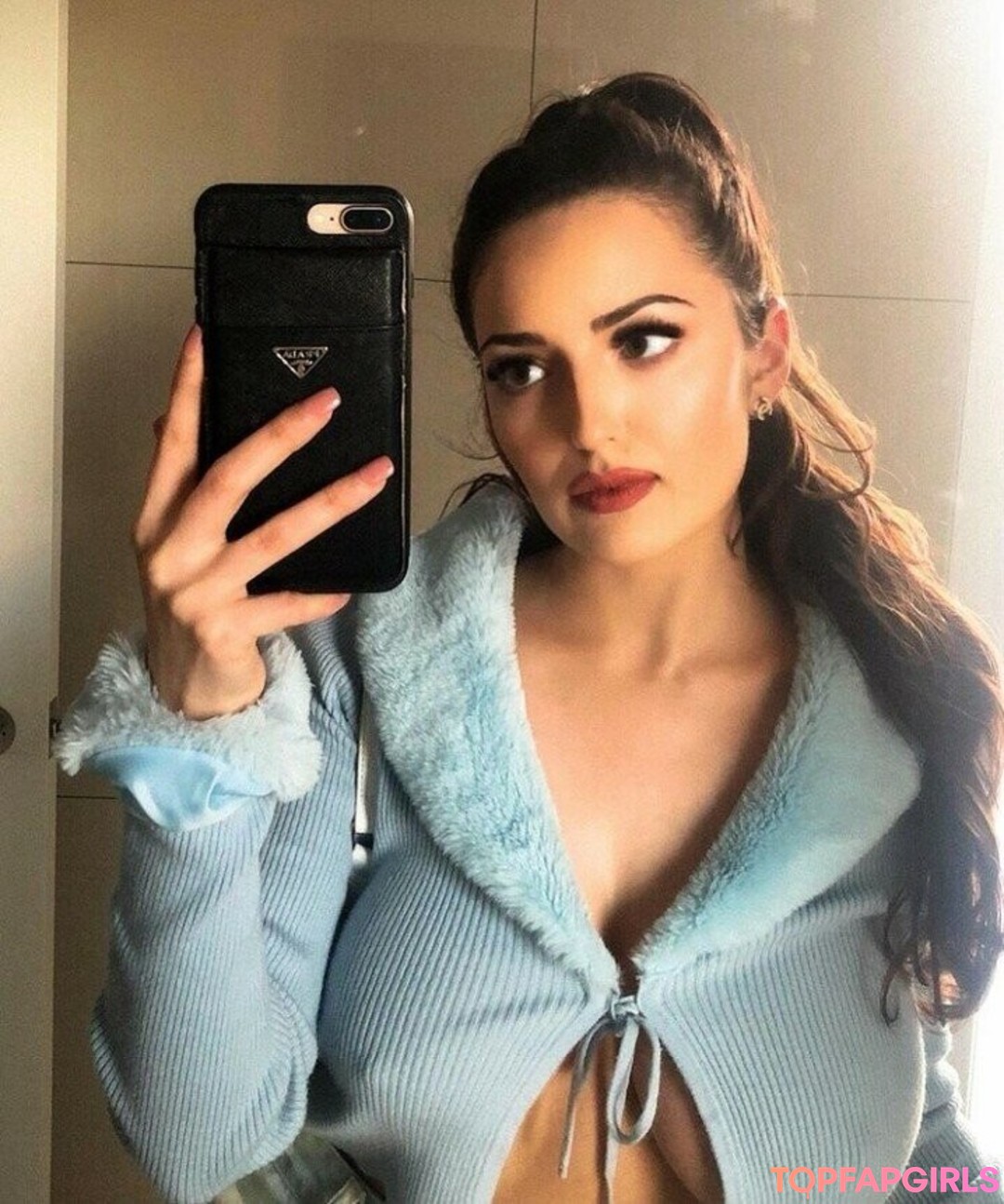 Sonia Ferraro perfect star picture