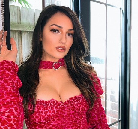 Sonia Ferraro nice model img