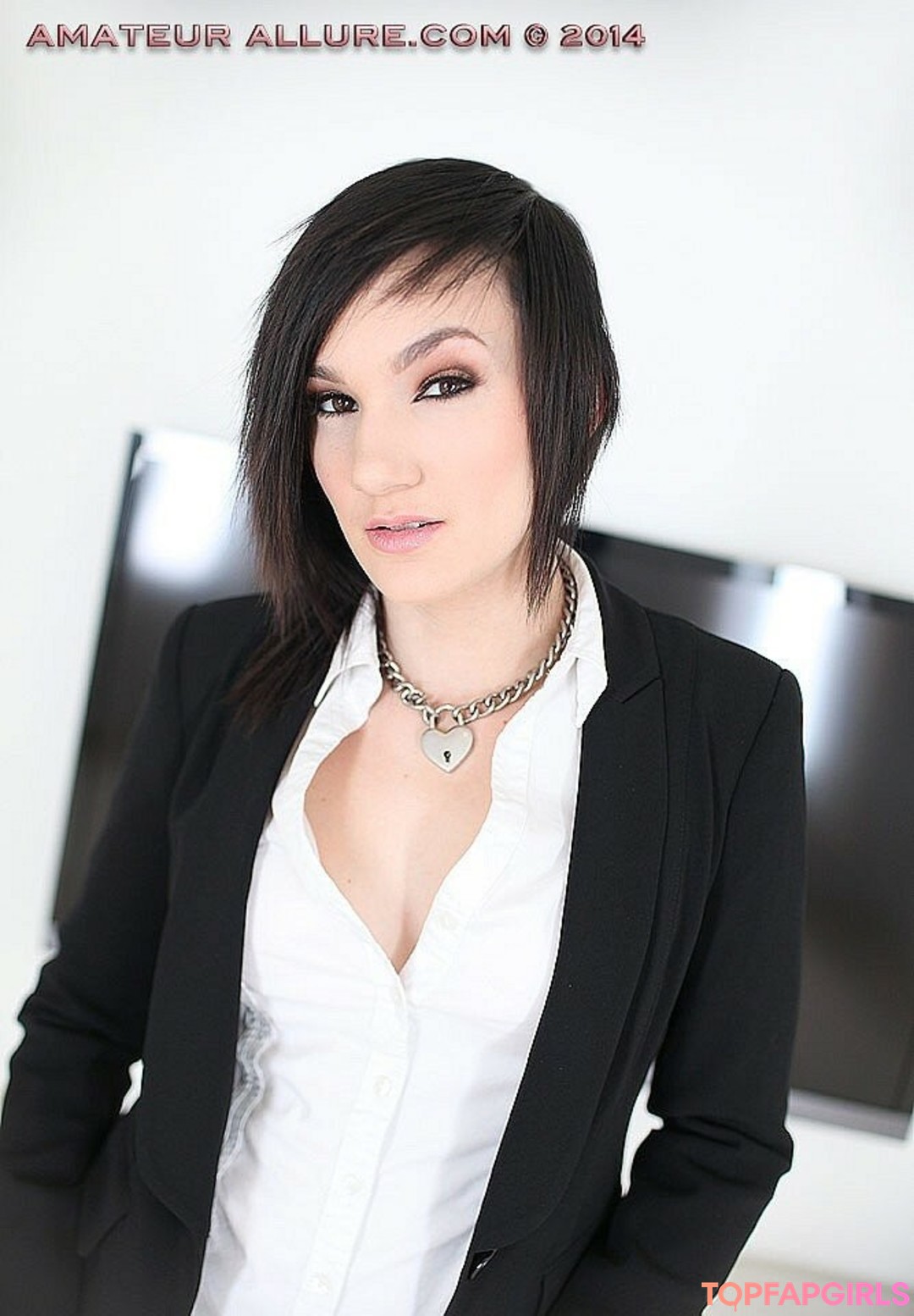 Amateur Allure beautiful model gallery