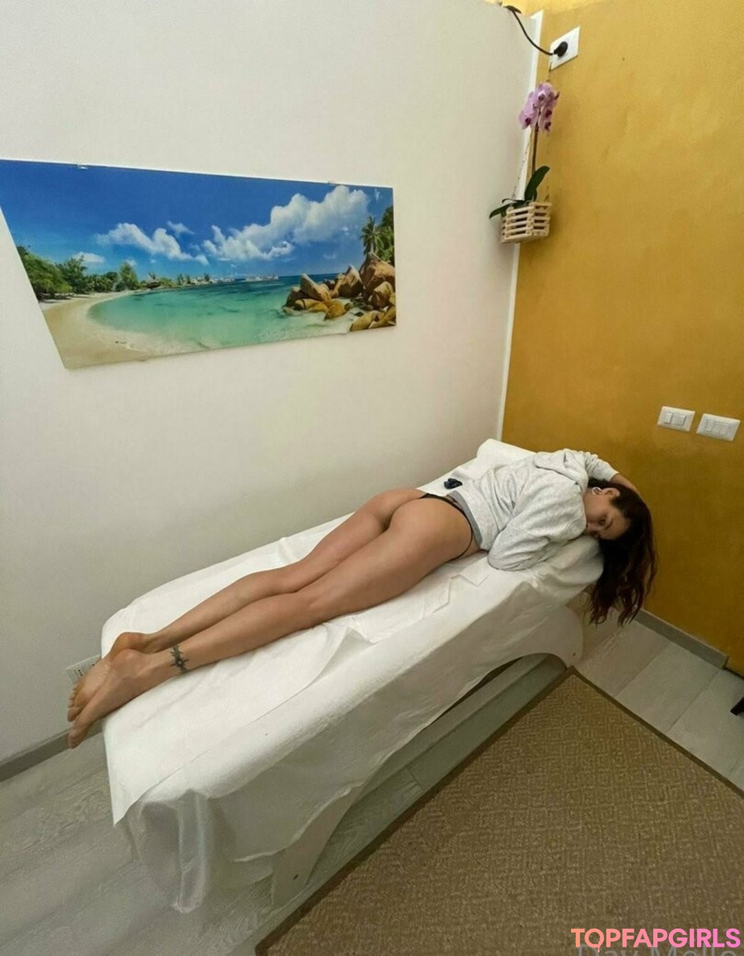 Dayane Mello pornstar sexy image