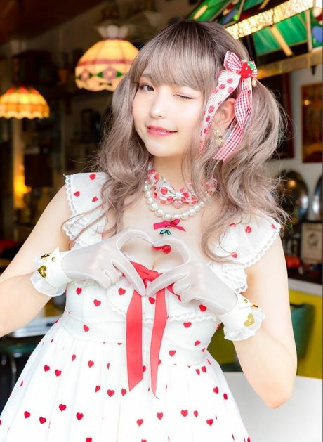 Marina Amatsu porn actress picture