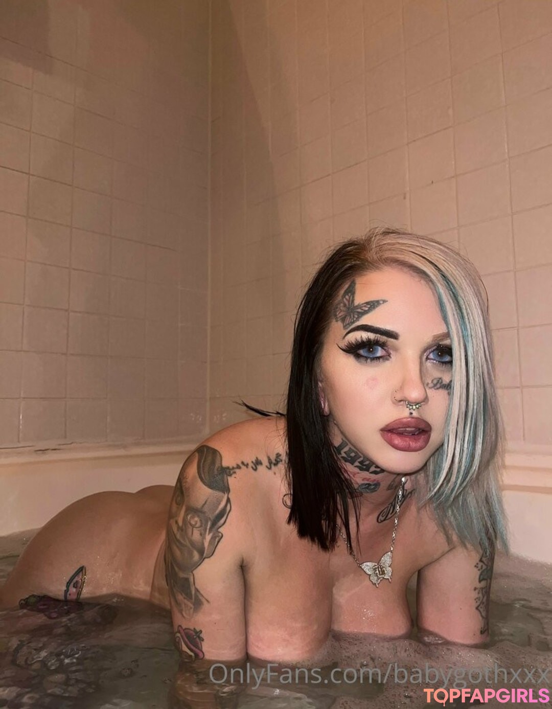 babygothxxx model adult photo