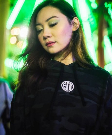 issfanfan beautiful pornstar galleries