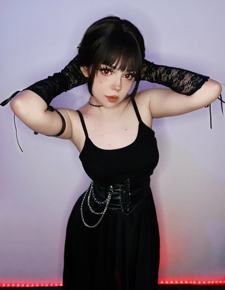 Melowo porn actress images