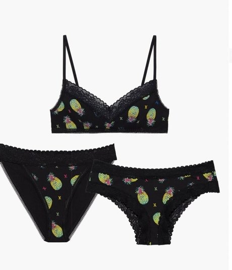 skinny brunette onlyfans sexy xxx picture