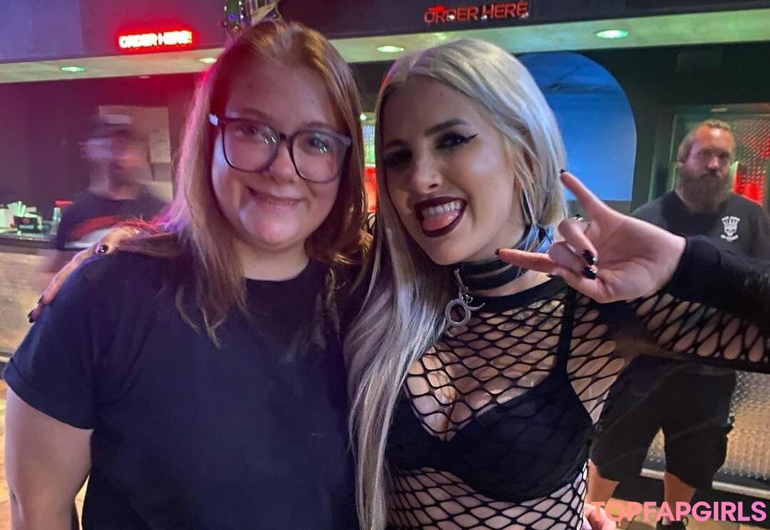 Addie Nicole Amick star porn photos