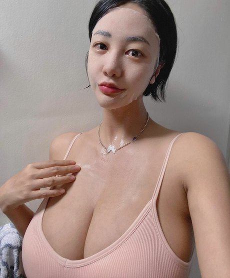 Tashay0ung pornstar pic