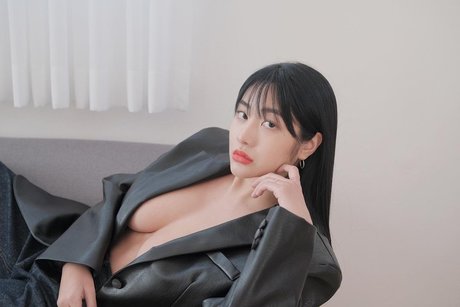 Tashay0ung sexy model galleries