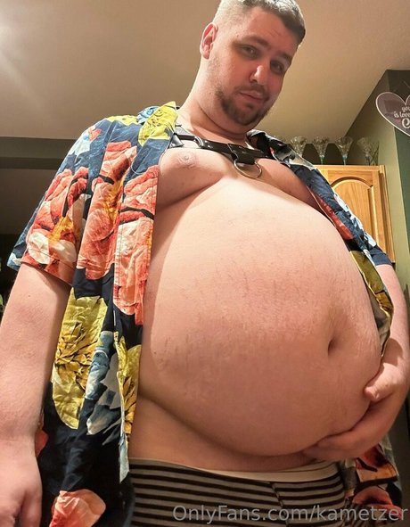 kametzer hot model pic