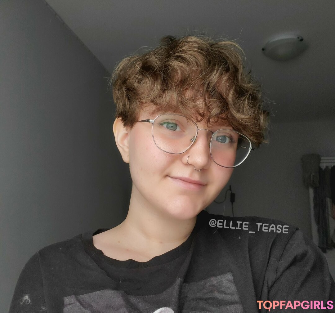 ellie teases porn actress photo