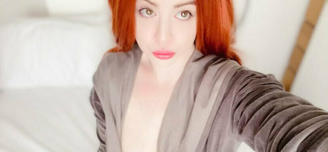 hottest midget onlyfans beautiful photos