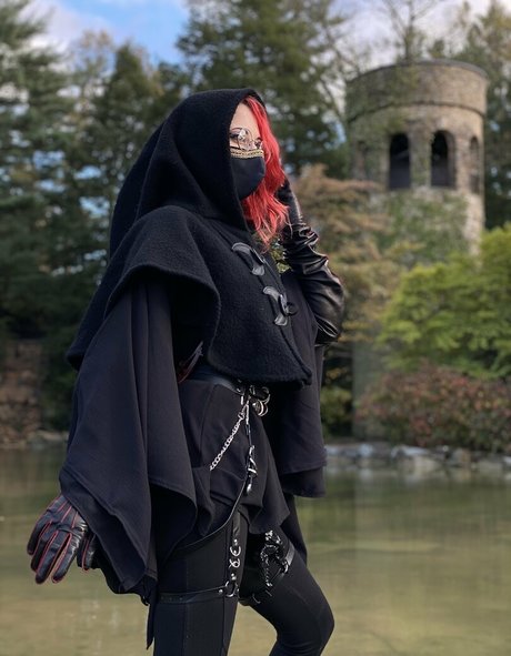 laineycat star top picture