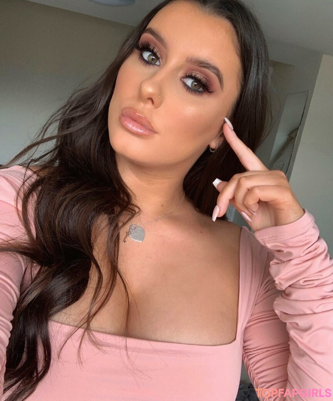 beauty curvy onlyfans top photos