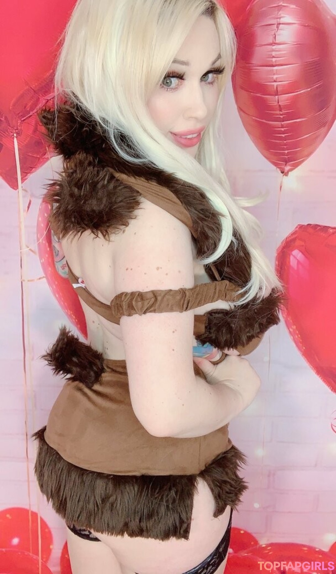 lilybigboobs model sexy photo