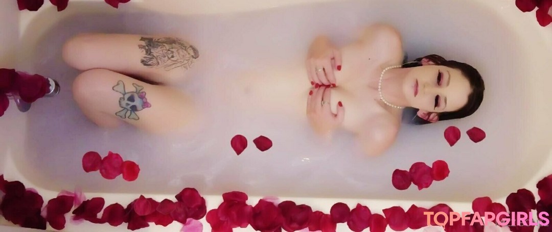 mizzbonez erotic star image