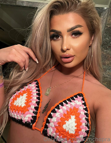 kyliejennes beautiful pornstar pics