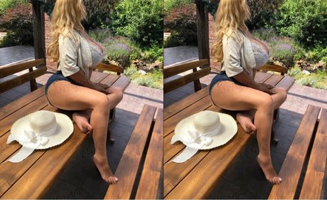 Vivi Cica and Kandur Bandi erotic model image