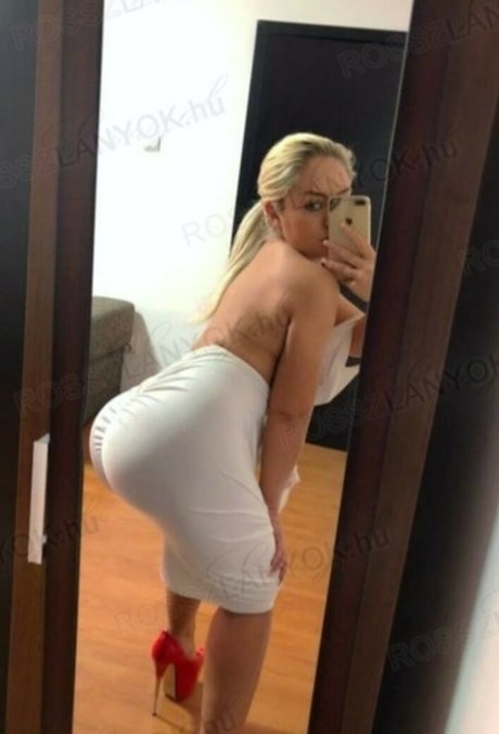 Vivi Cica and Kandur Bandi star perfect pics