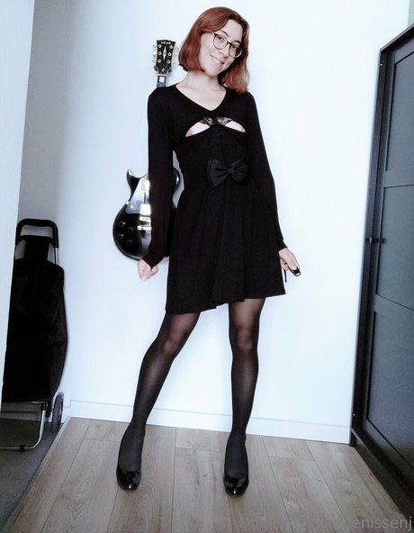 jenissenj art actress photos