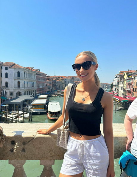 gracemooreslife exclusive star images