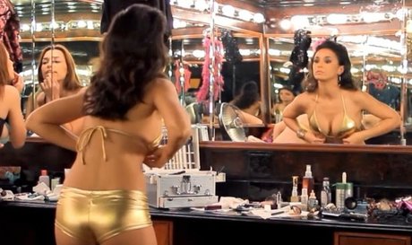 Emmanuelle Chriqui star xxx archive