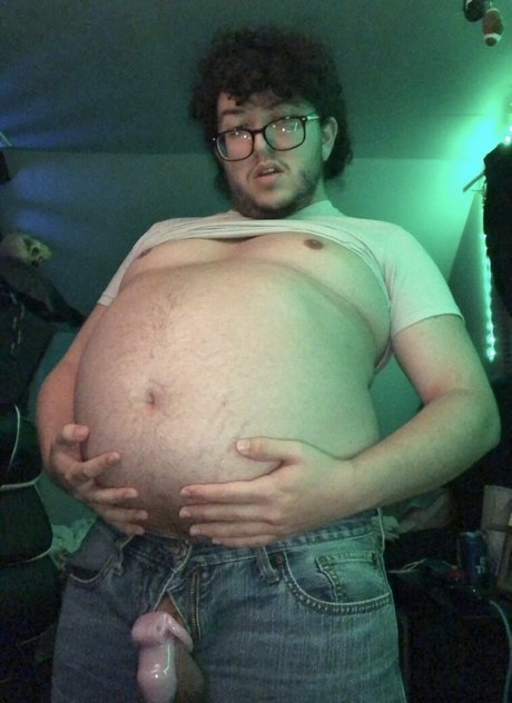 dumbglut nudes actress picture