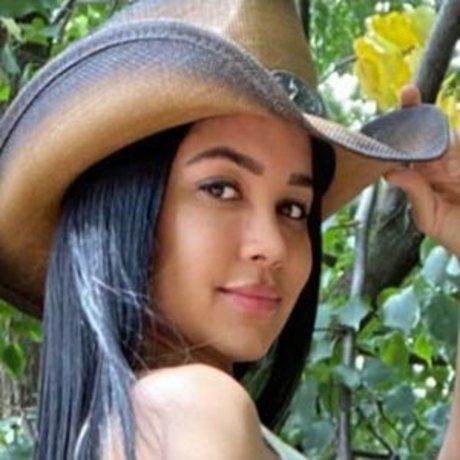 iam nailah model nude pics