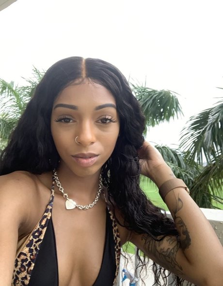 french mature onlyfans top pics