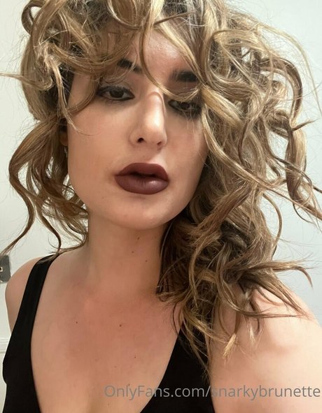 snarkybrunette star xxx photo