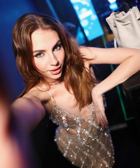 lesbians onlyfans hot naked image