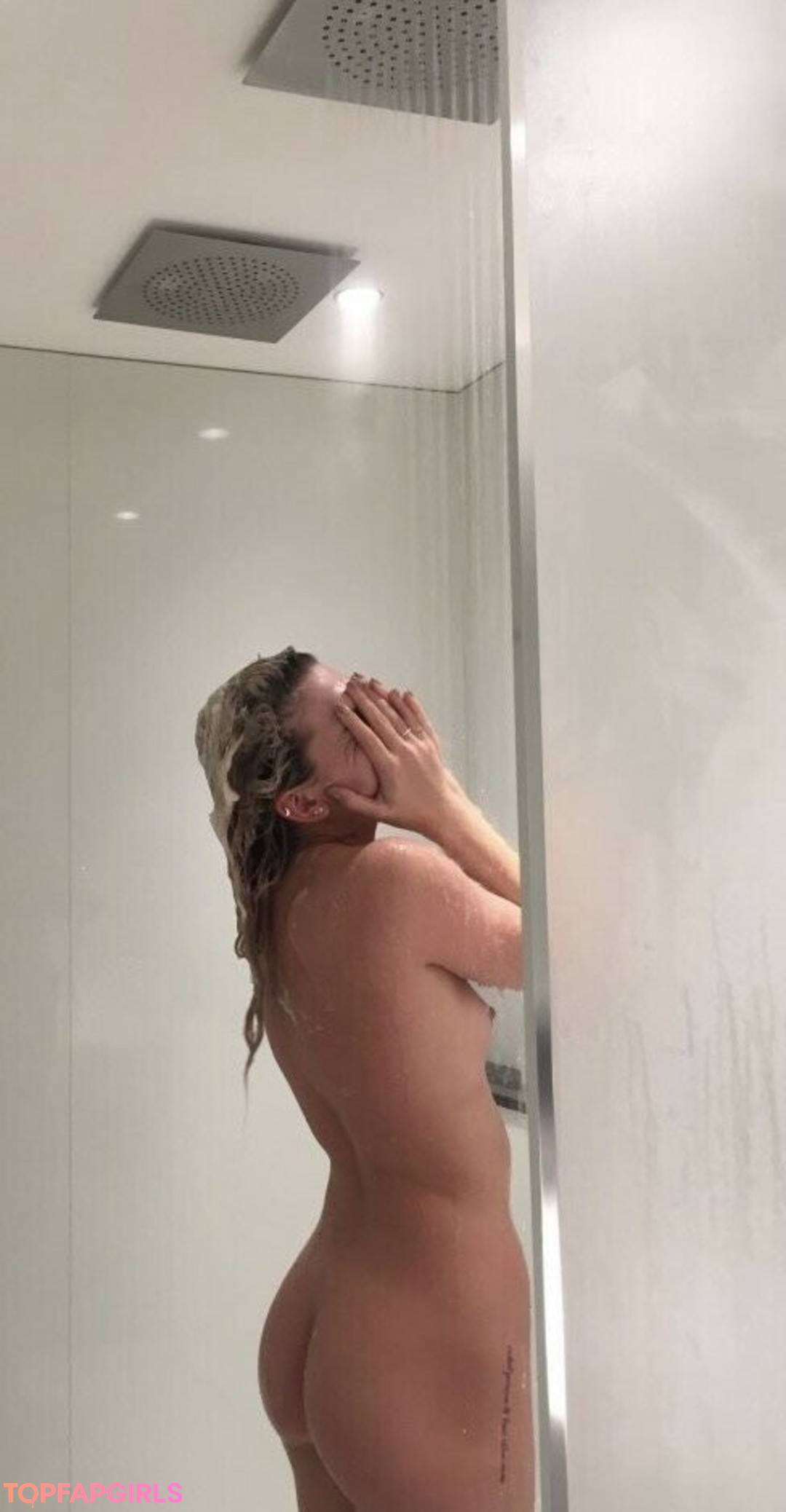 Louisa Johnson high quality model galleries