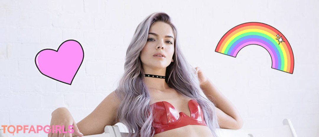 Louisa Johnson model exclusive img