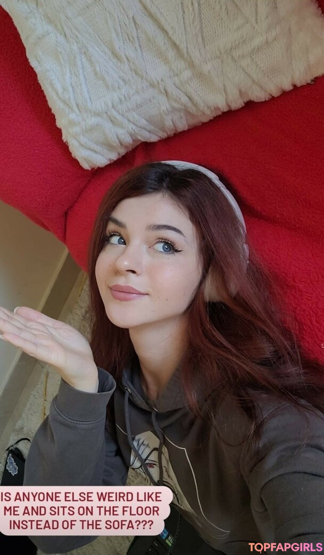 Chloe Lockley model pretty pic