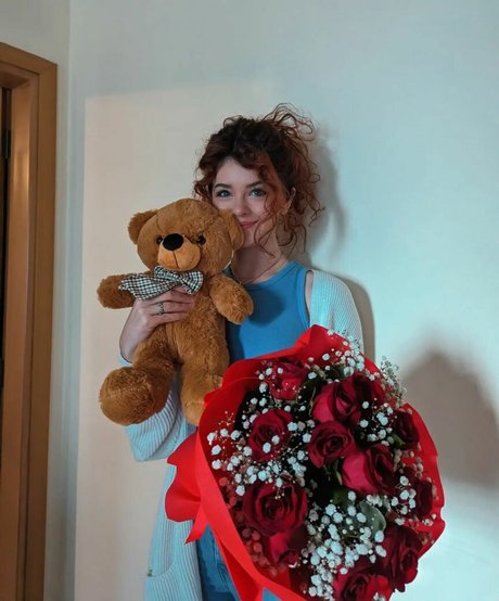 Chloe Lockley nude star galleries