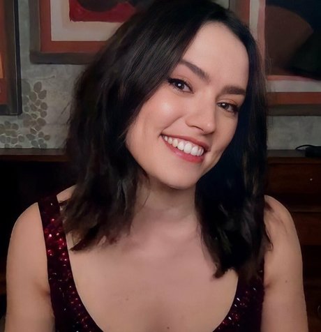 Daisy Ridley pornstar exclusive photo