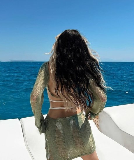 Kika Kim erotic pornstar pic