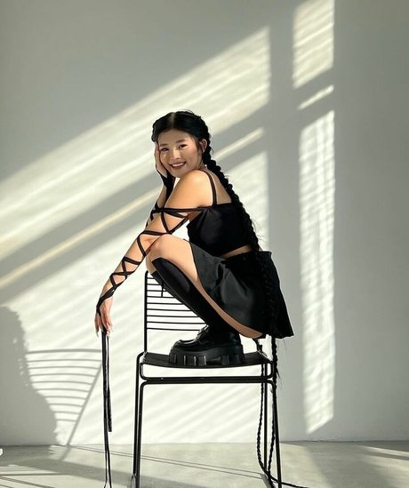 Kika Kim high quality actress photo