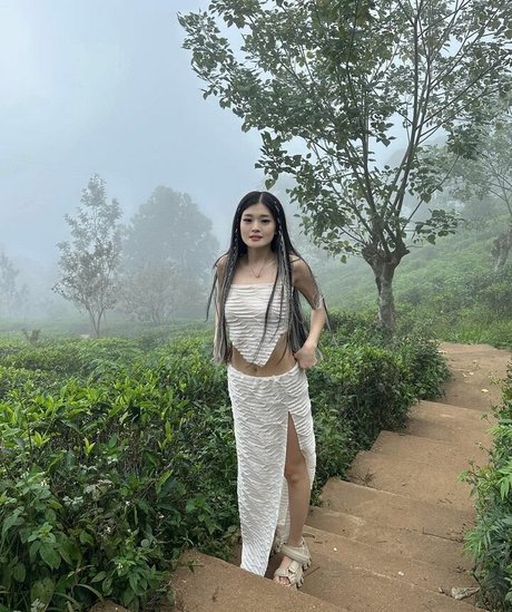 Kika Kim model perfect images