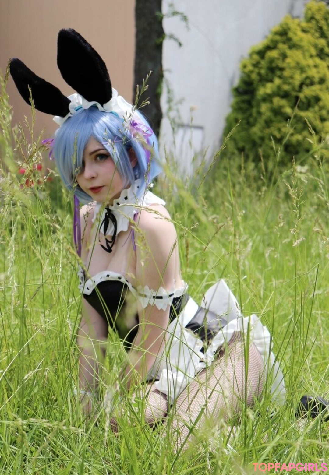 Melondoki naked model pics