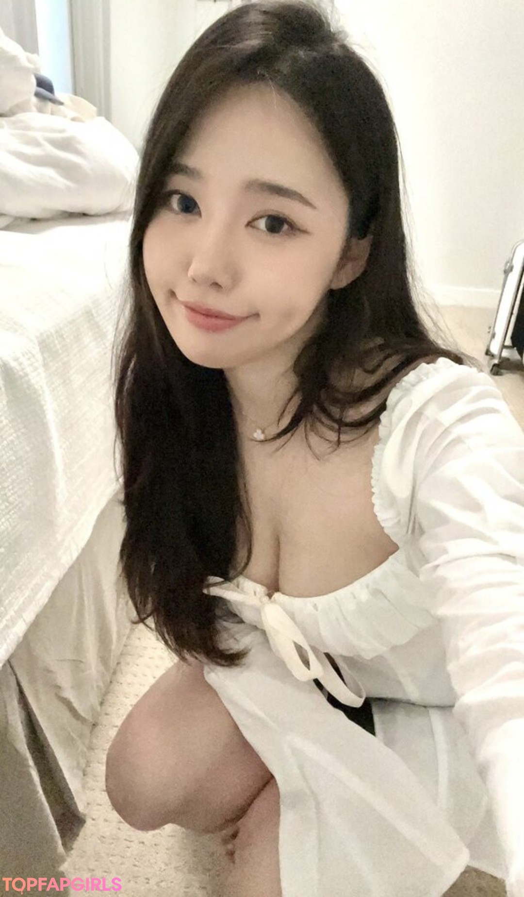 Ploo sexy actress archive
