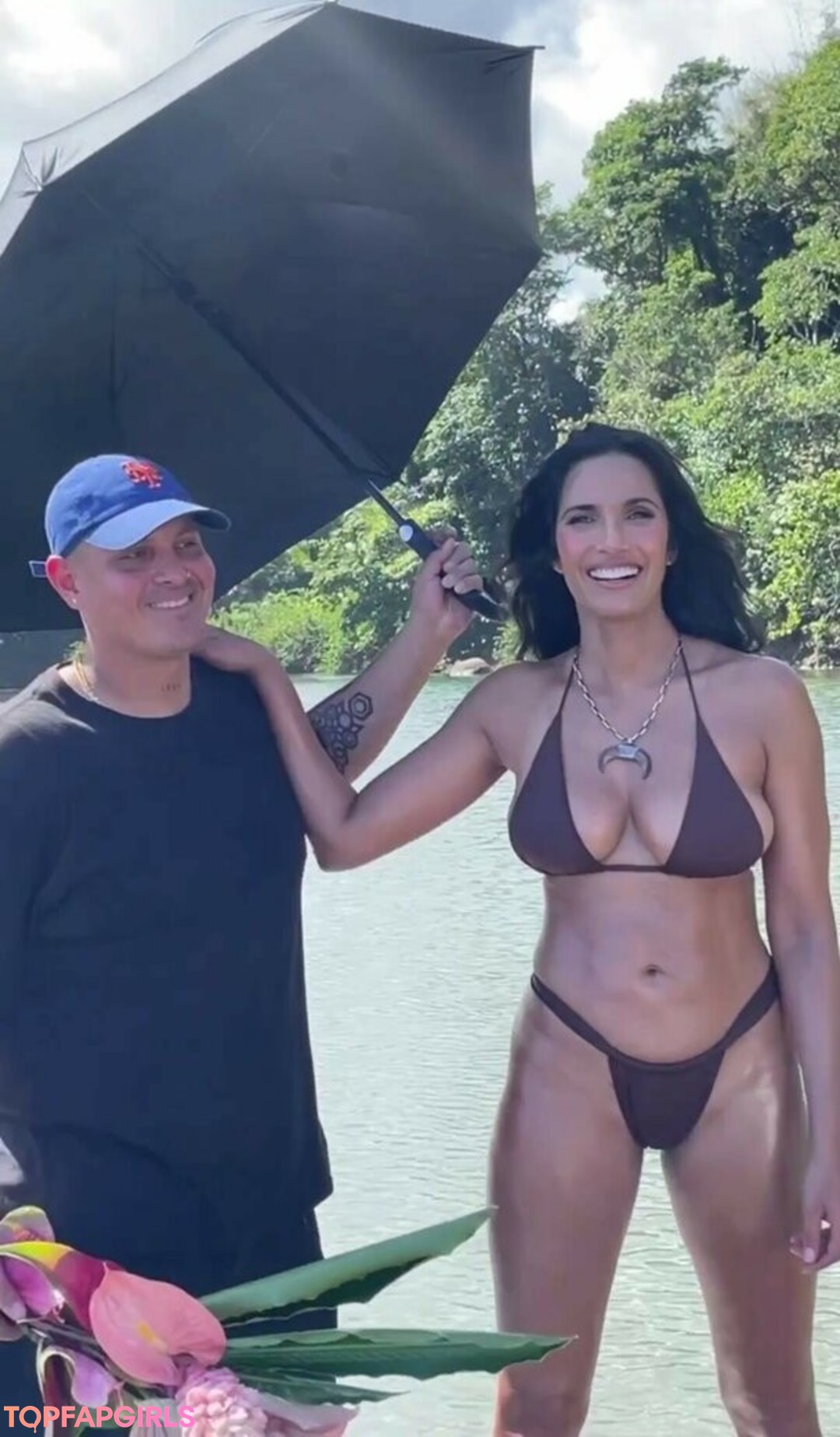 Padma Lakshmi pornstar erotic photo