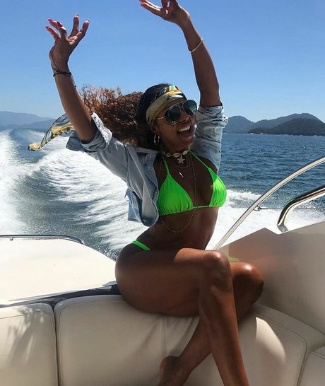 colombian teen onlyfans pretty photos