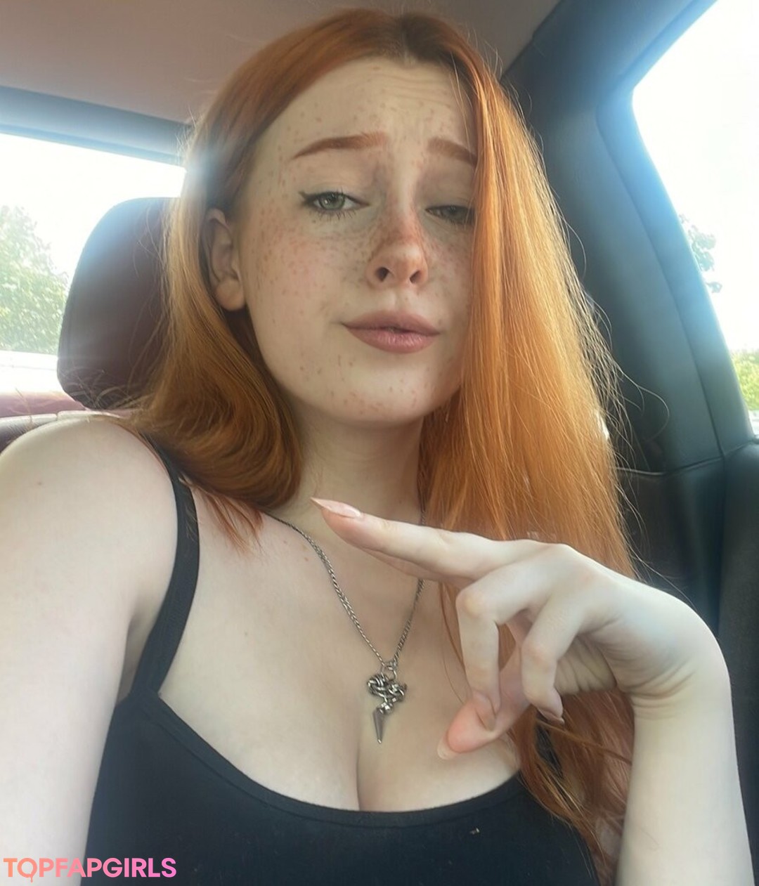 KDRkitten xxx actress photos