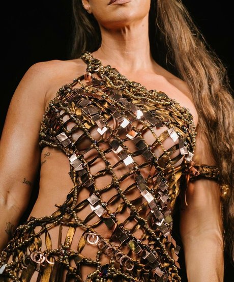 Paolla Oliveira hot star pic