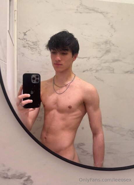 Leeosex free model gallery