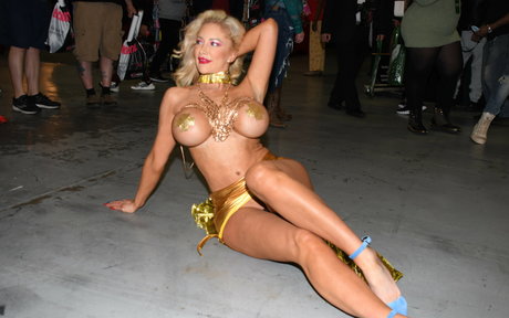 Nicolette Shea model exclusive photos