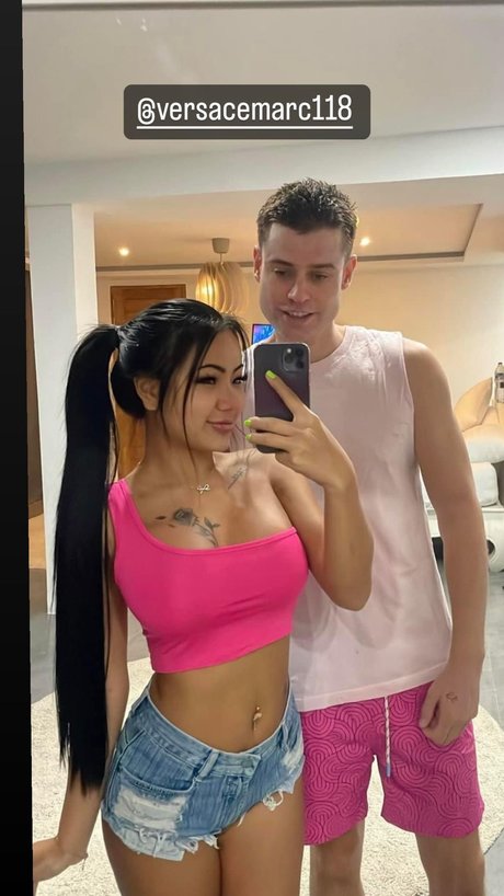 Praew Phatcharin star erotic photos