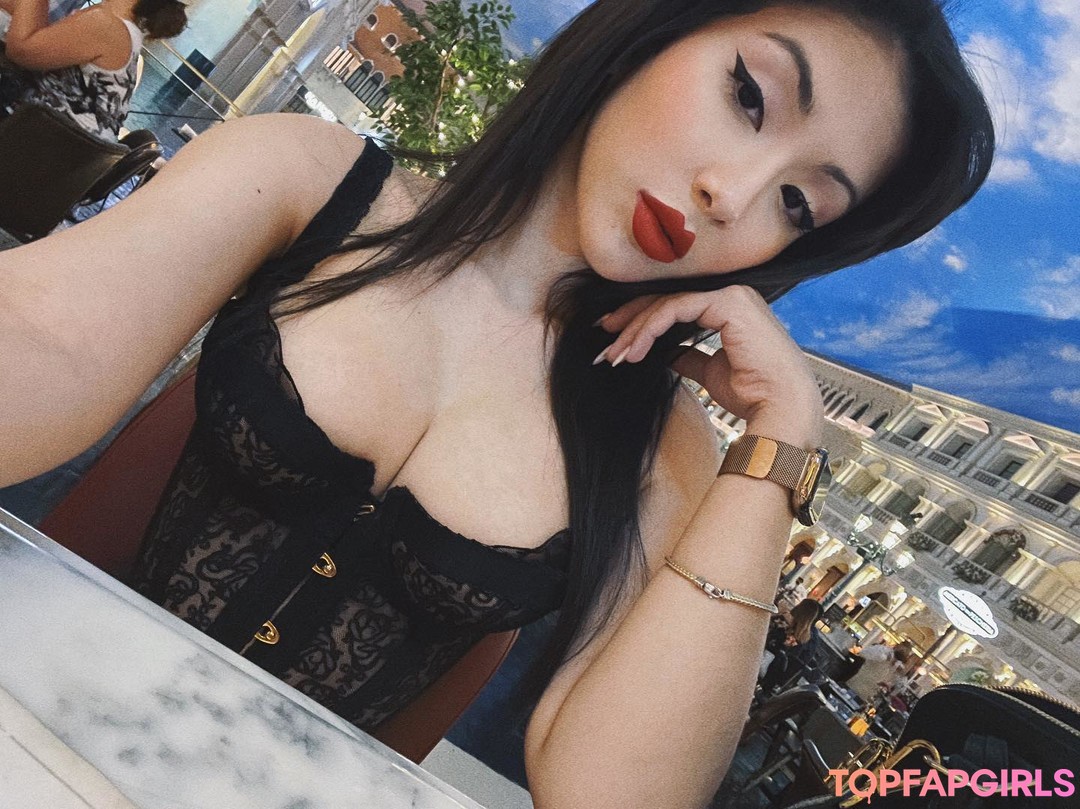 Arabella Kat porn actress pic