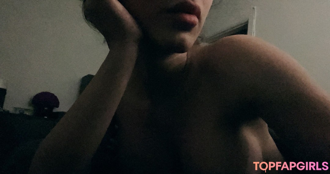 Arabella Kat nude model photos