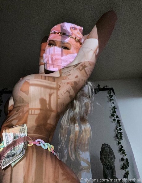 Sydney Fuller Marr naked model images